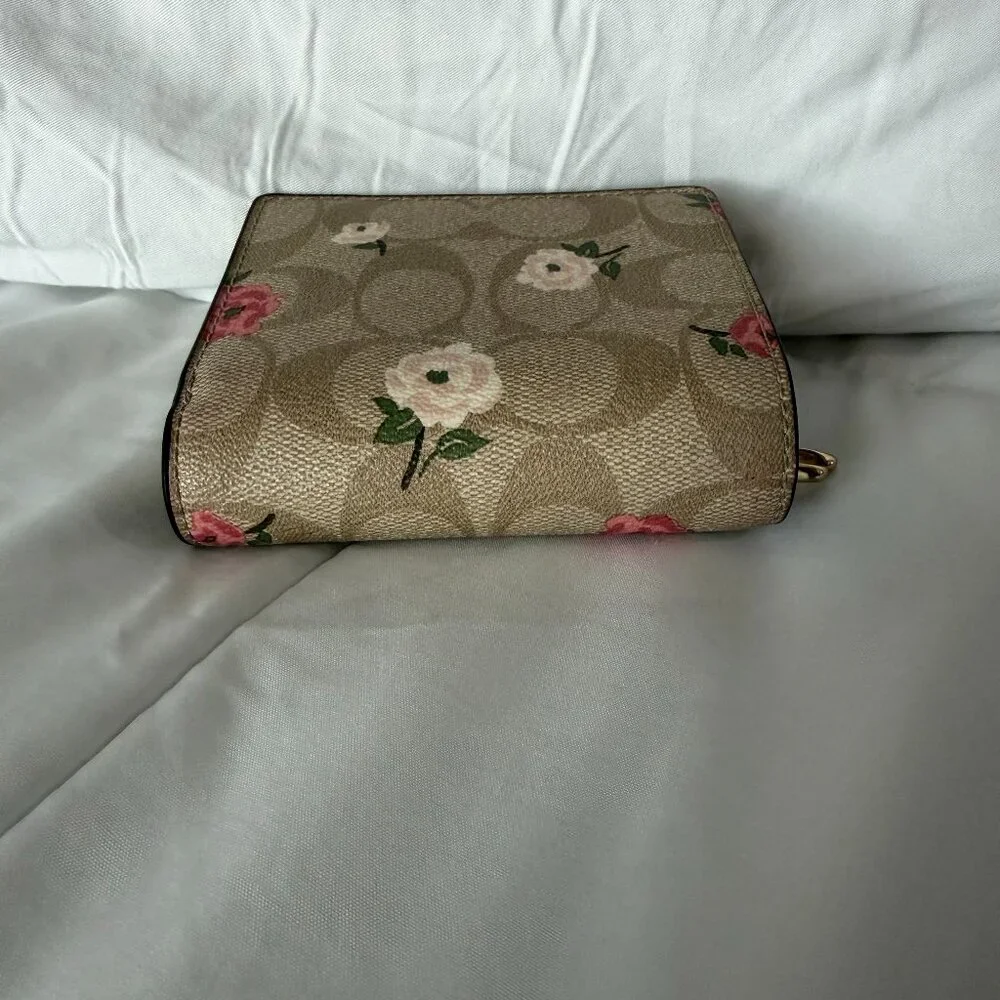 Coach Snap Wallet In Signature With Floral Print - Picture 3 of 11